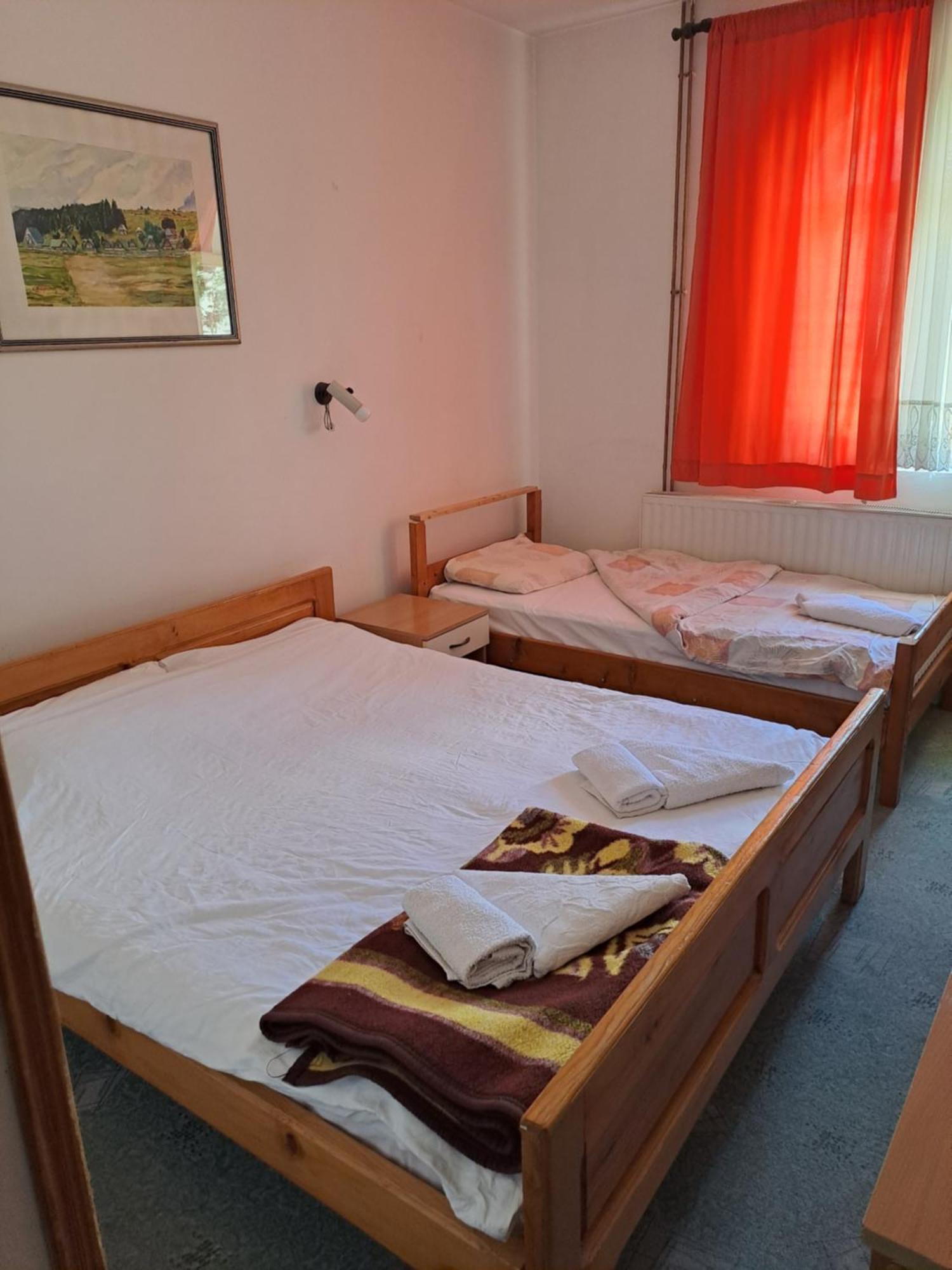 Guesthouse Ukus Durmitora Zabljak  Exterior photo